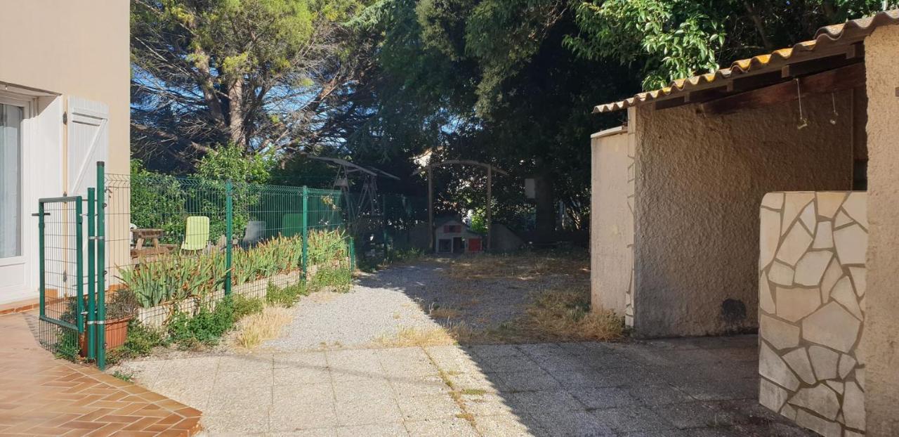 Appartement Location saisonnière à Coursan Extérieur photo