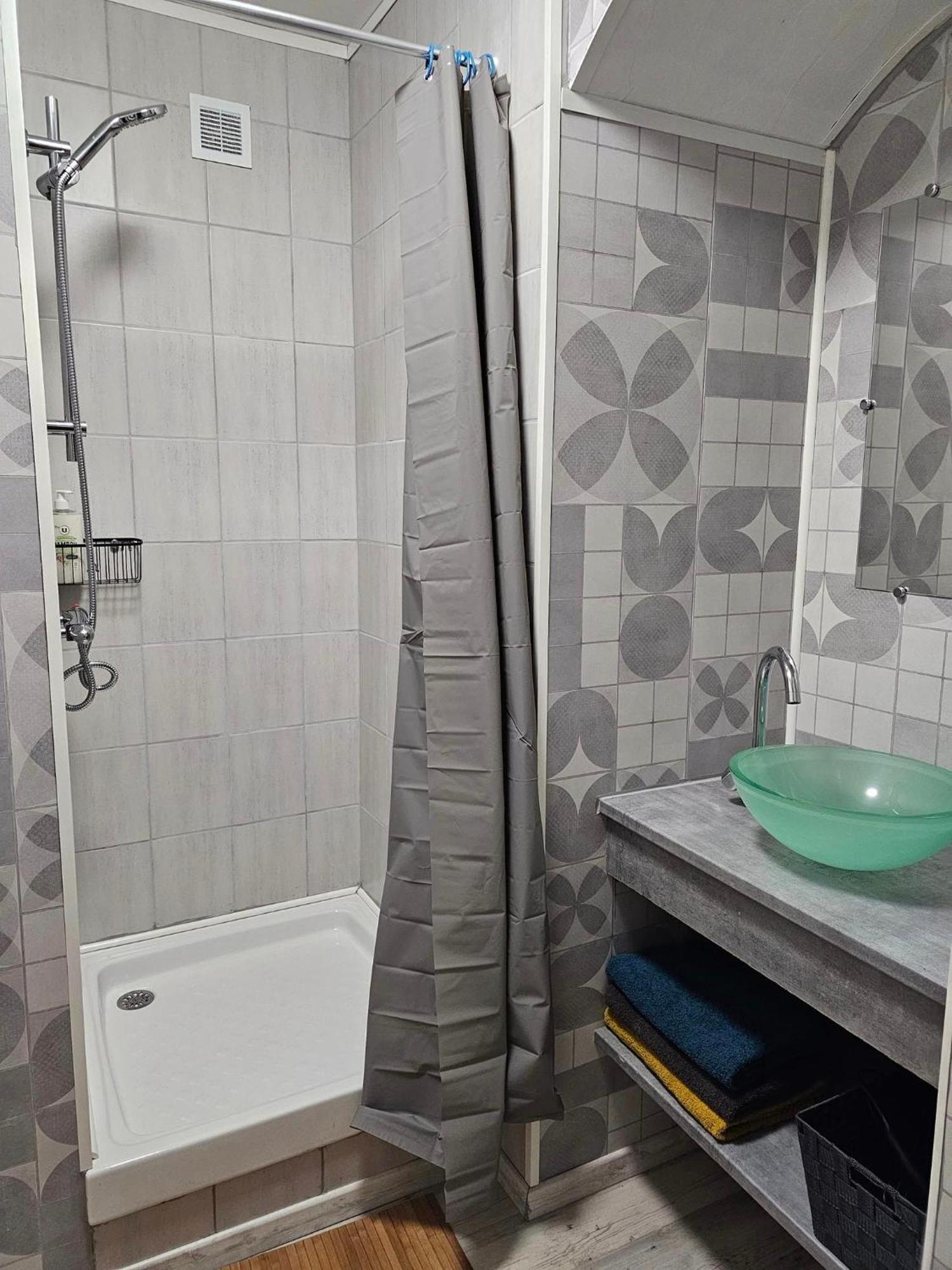 Appartement Location saisonnière à Coursan Extérieur photo