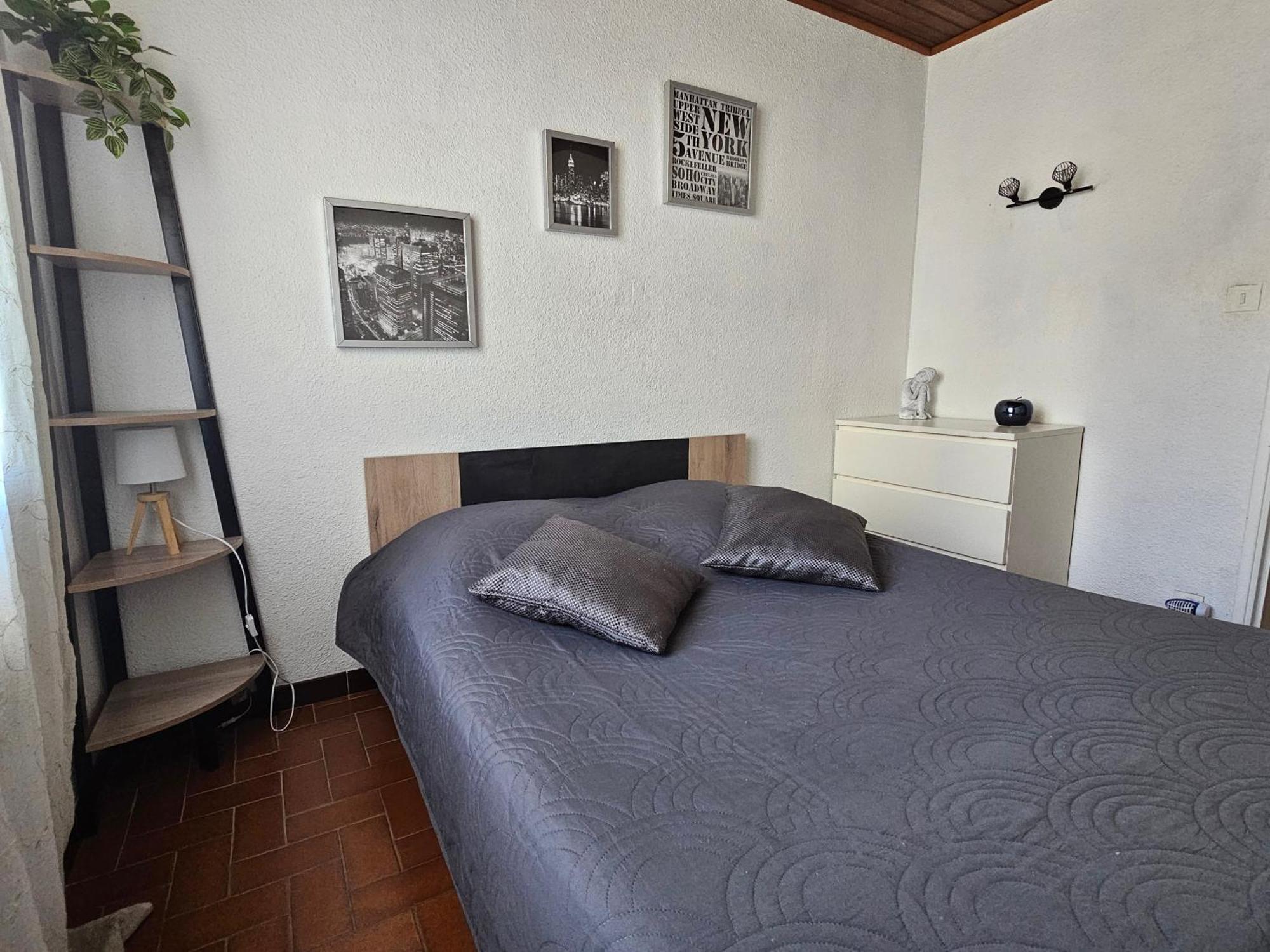 Appartement Location saisonnière à Coursan Extérieur photo