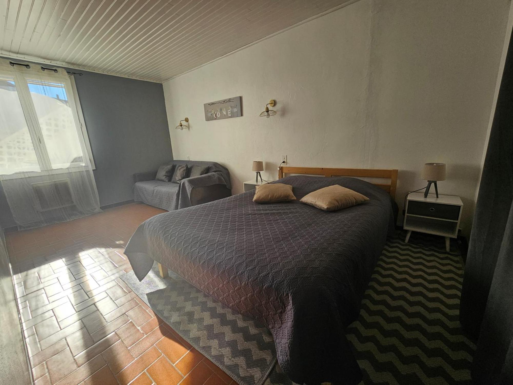 Appartement Location saisonnière à Coursan Extérieur photo