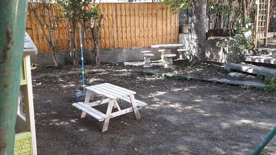 Appartement Location saisonnière à Coursan Extérieur photo